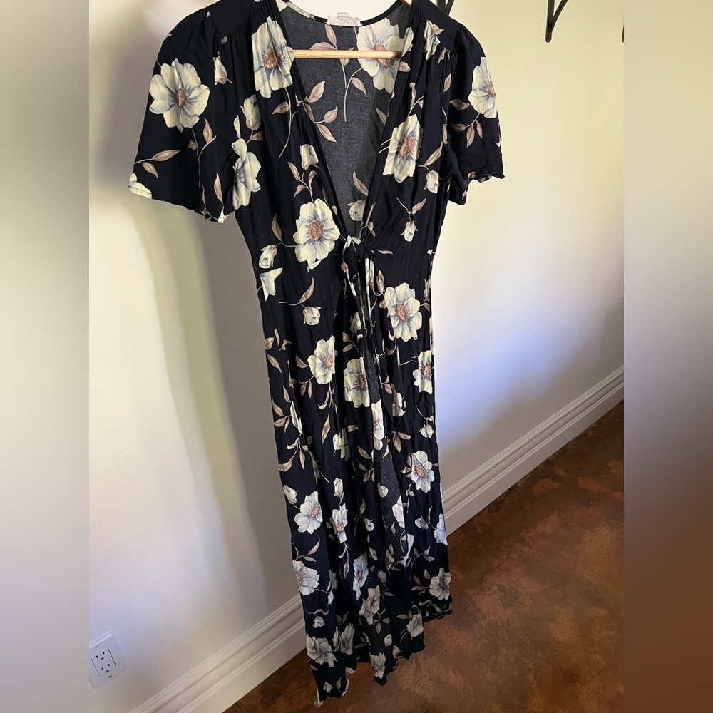 Small Navy Blue/ floral wrap dress